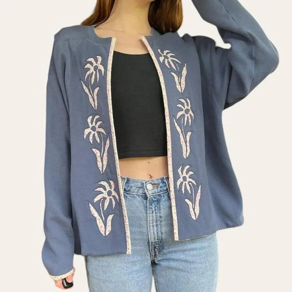 Handmade/reworked one of a kind floral cardigan - Picture 5 of 8